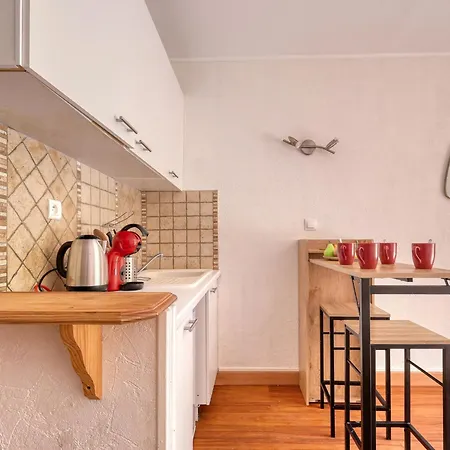 Daire Les Aigues Marines-72 By Interhome