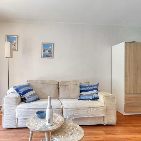 Les Aigues Marines-72 By Interhome Appartement Saint-Cyr-sur-Mer